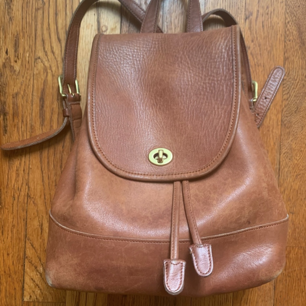 Vintage Coach tan leather backpack (9791)